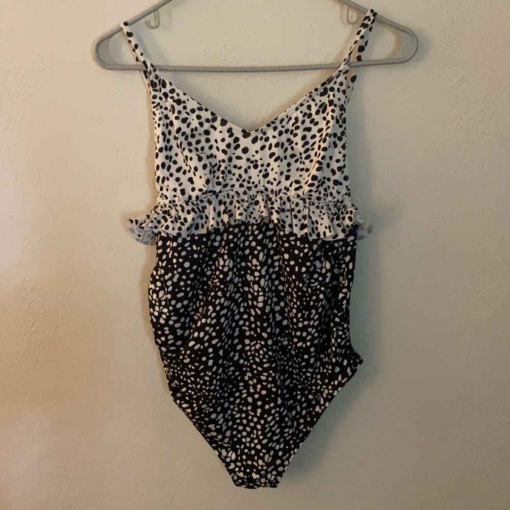 One piece bathing suit